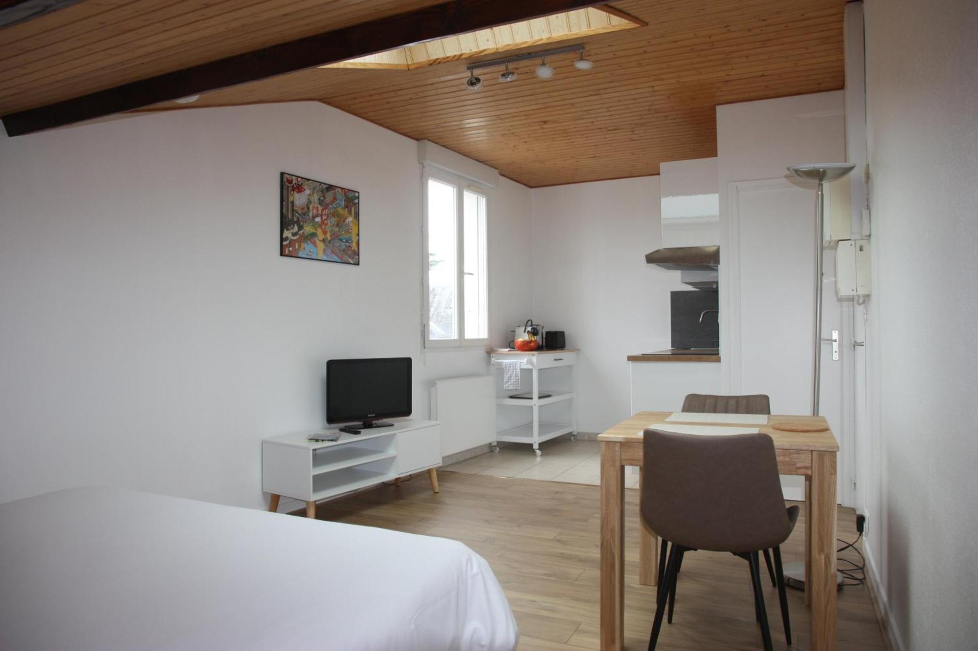 Resid'Spa Loire & Sevre - Appartement Резе Екстер'єр фото